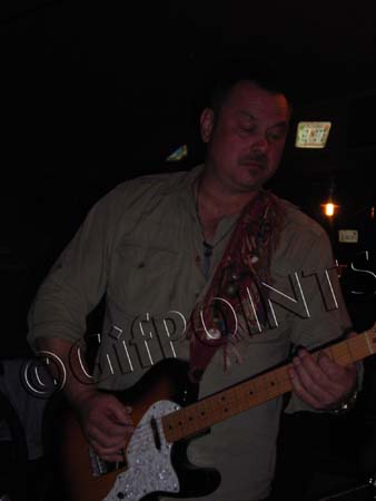 006.009.023 Shovel Road 098