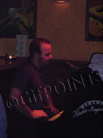 007.009.008 Musik Live Club 106