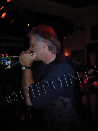 007.009.008 Musik Live Club 120