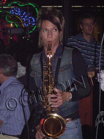 007.009.008 Musik Live Club 128
