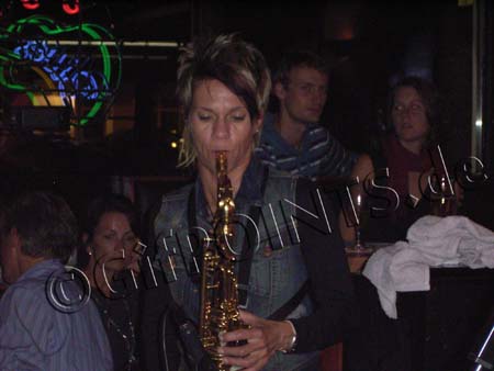 007.009.008 Musik Live Club 150