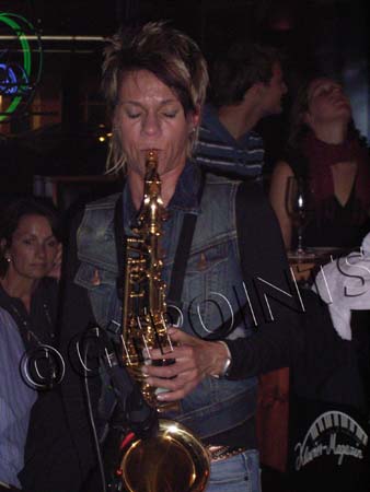 007.009.008 Musik Live Club 151