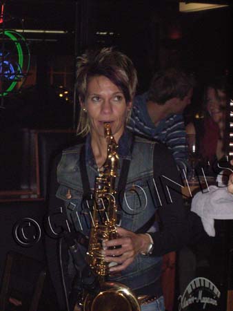 007.009.008 Musik Live Club 181